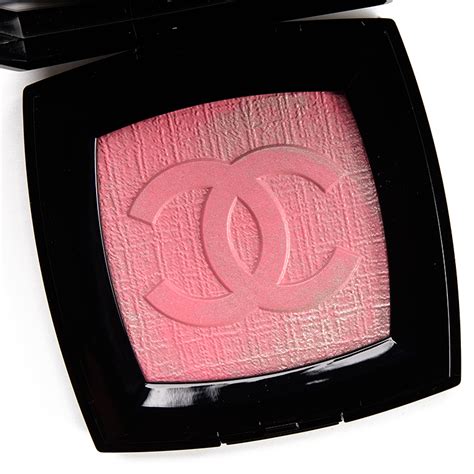 fantasie de chanel illuminating powder|Chanel Fantaisie de Chanel Illuminating Powder Review.